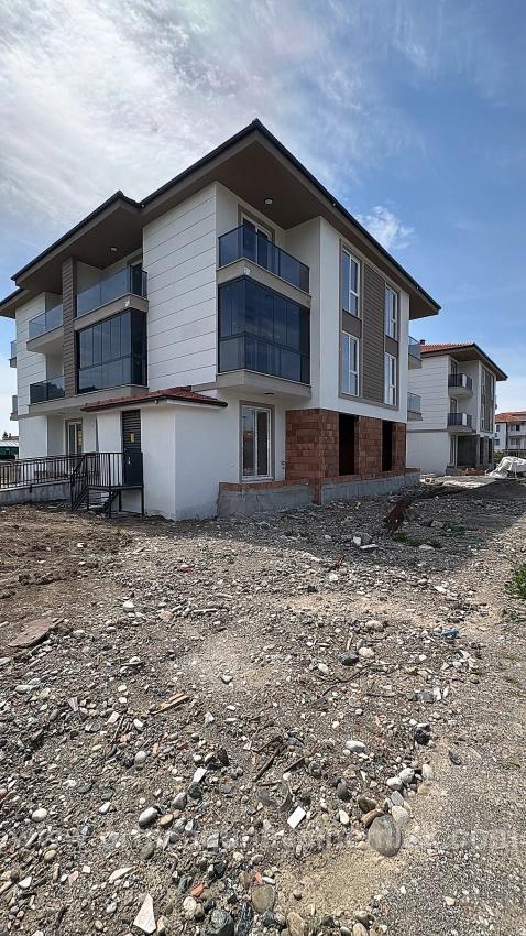 2+1 Wohnung Mit Pool Zum Verkauf Im Stadtteil Ortaca Çaylı.