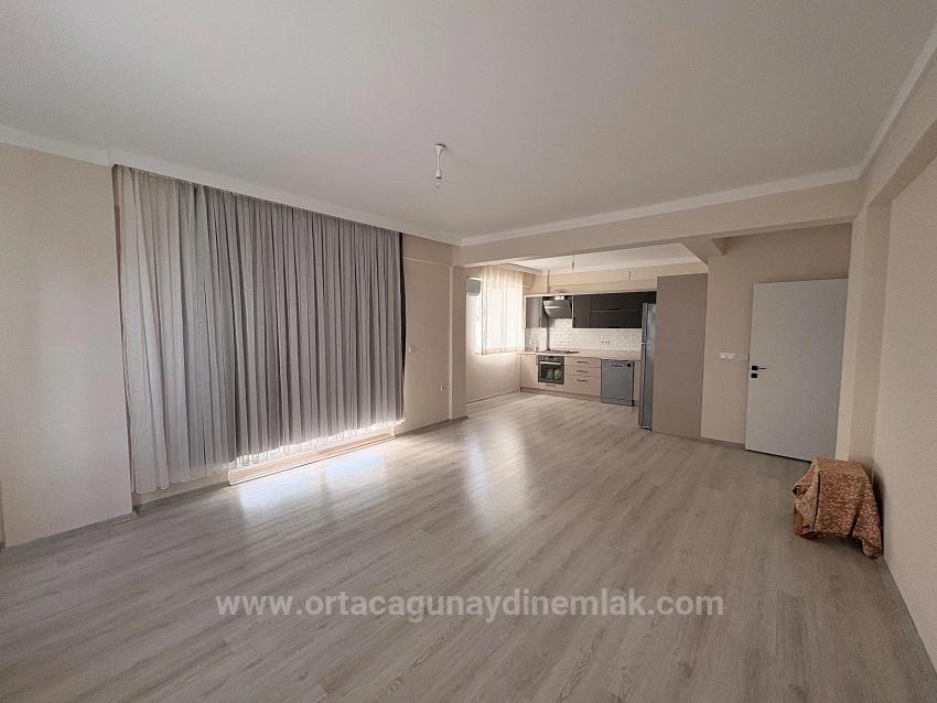 3+1-Zimmer-Wohnung Mit Eigenem Bad In Ortaca Karaburun Zu Vermieten.