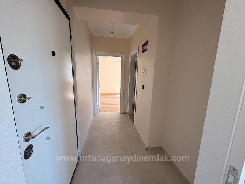 1+1-Apartment Zu Vermieten, 60 M2, Ortaca Karaburun Viertel.