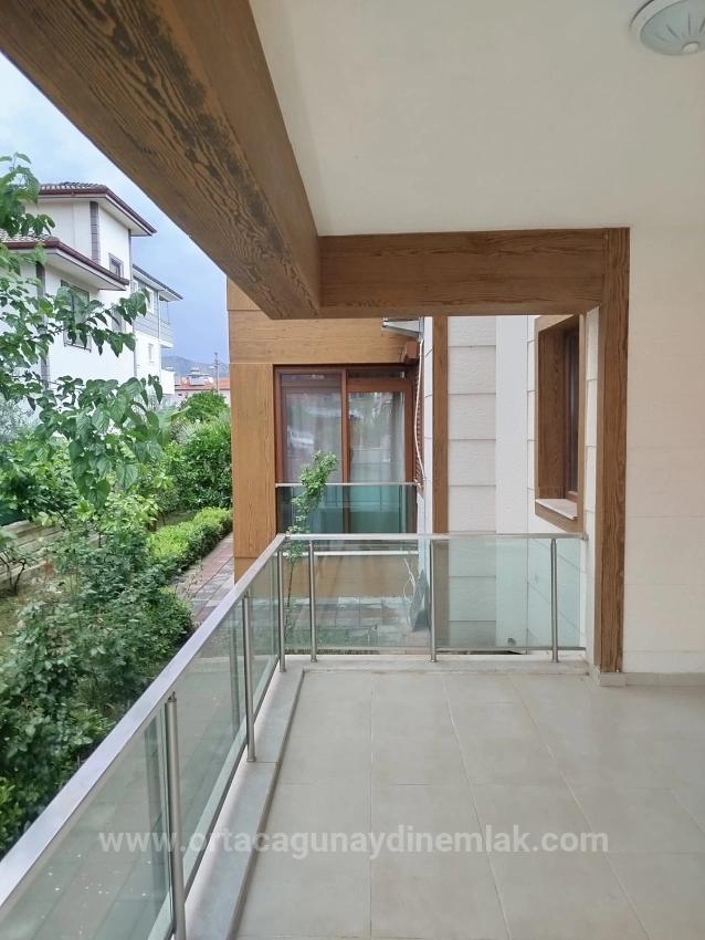 2+1 Wohnung Zum Verkauf Im Stadtteil Ortaca Cumhuriyet, Sütçüler Straße.