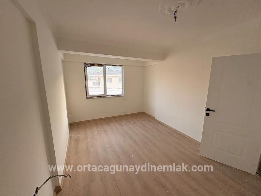 Großzügige 1+1-wohnung Zum Verkauf Im Stadtteil Ortaca Karaburun.