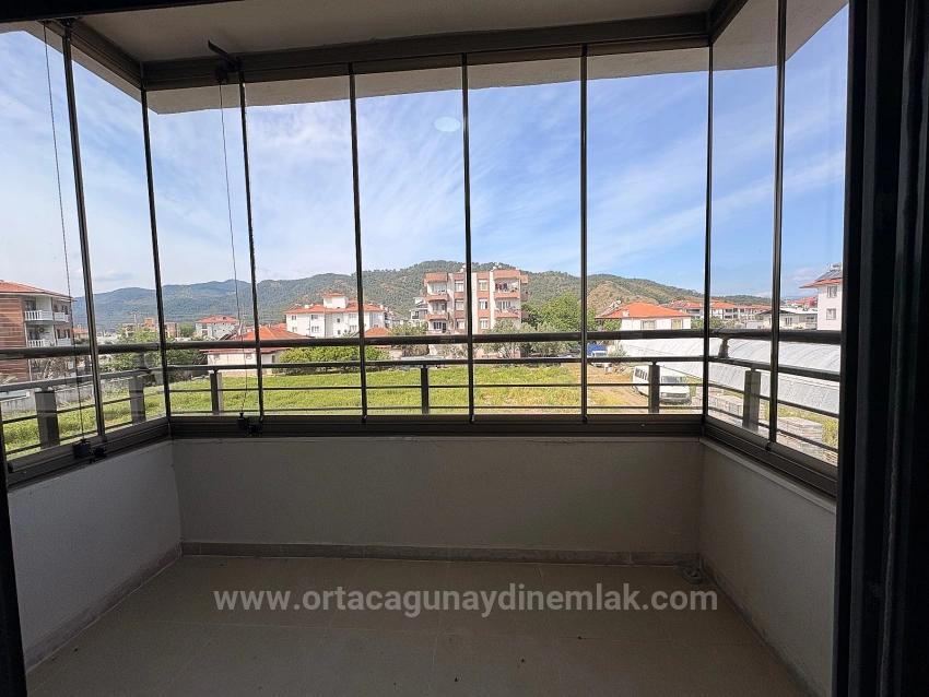 Vollständig Möbliertes 1+1-Apartment Zur Miete Im Stadtteil Ortaca Karaburun.