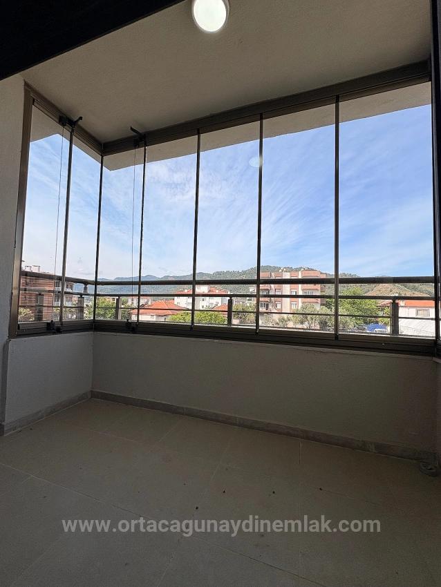 Vollständig Möbliertes 1+1-Apartment Zur Miete Im Stadtteil Ortaca Karaburun.