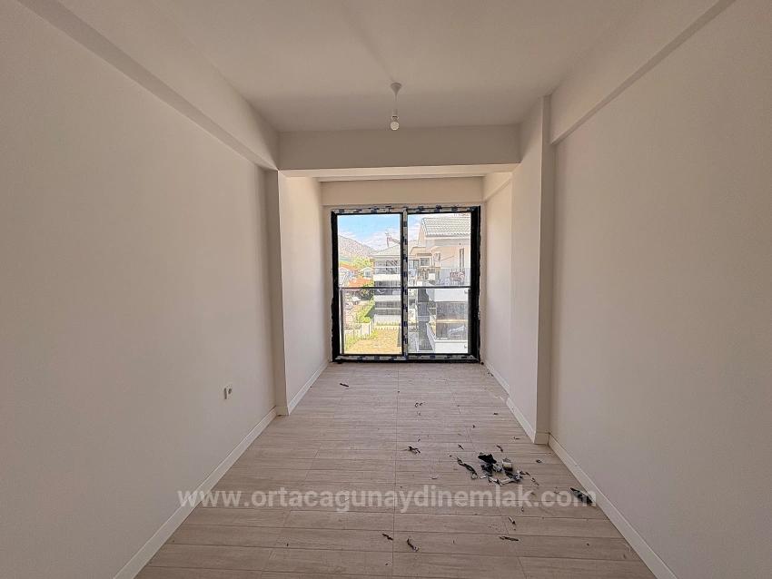 2+1 Brandneue Wohnung Zur Miete Im Viertel Ortaca Çaylı.