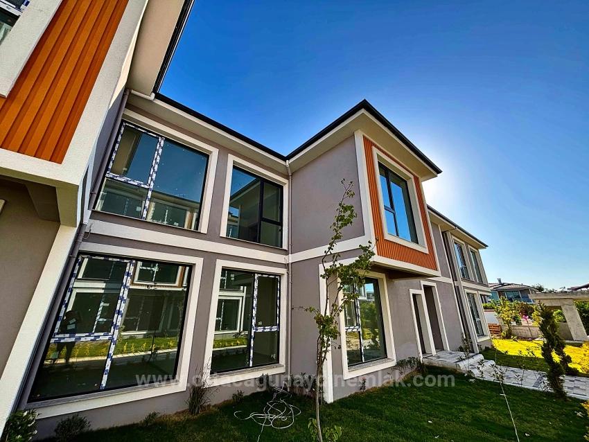 2+1 Luxuswohnung Mit Pool Zum Verkauf In Ortaca Arıkbaşı