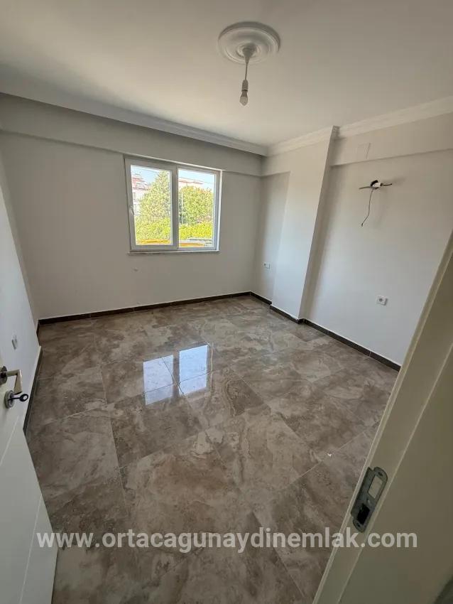 Ortaca Karaburun In einem Schwimmbad-siedlung gemietete 2+1 Wohnung