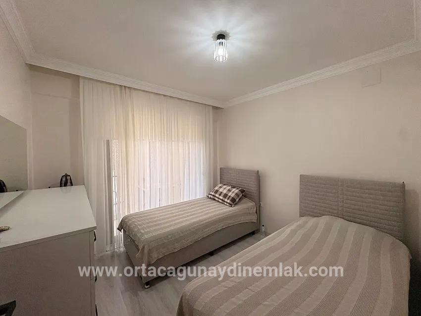 Geräumige Wohnung, mit Glasbalkon - Elternbadezimmer 2+1 Wohnung