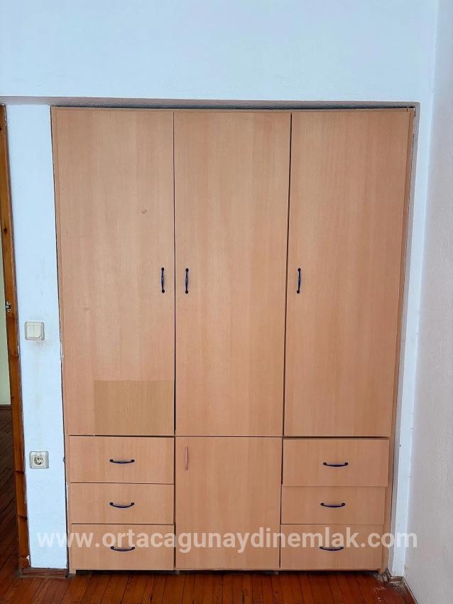 Zentrale Lage mit geschlossener Küche 2+1 Wohnung - Zu vermieten