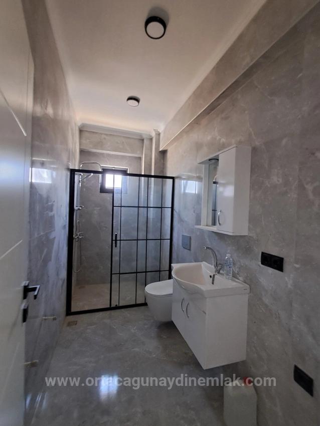 1+1-Apartment Zum Verkauf In Ortaca Karaburun, In Einer Anlage Mit Pool