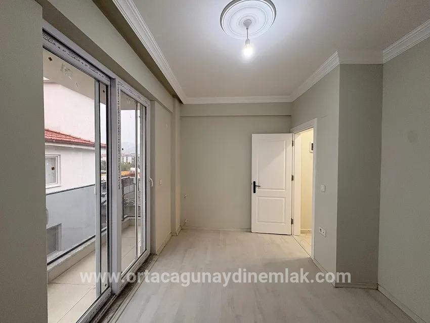1+1-Zimmer Appartement Zu verkaufen in Cumhuriyet Bz. Ortaca - 45 m²