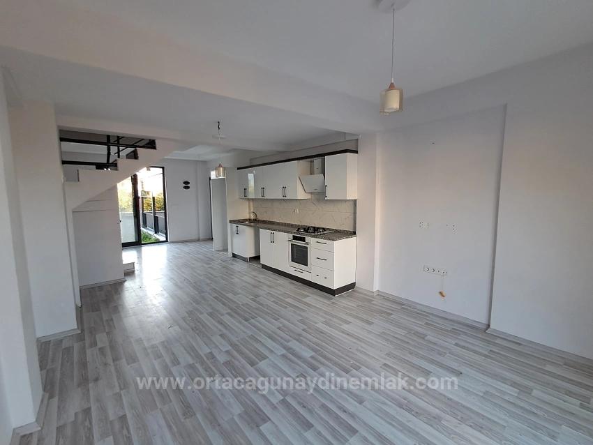 Duplex-Wohnung (2+1 Zimmer), Unmöbliert, In Dalaman Beskese Zu Vermieten