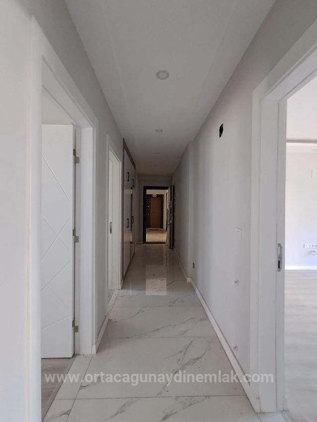 2+1-Zimmer-Wohnung Mit Geschlossener Küche In Begehrter Lage Mit Pool Im Viertel Bahçelievler Von Günaydın Real Estate