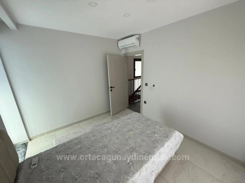 Günaydın Real Estate Bietet Eine Ultra-Luxuriöse, Freistehende Triplex-Villa Mit 6+1 Schlafzimmern Und Privatem Pool In Çaylı An.