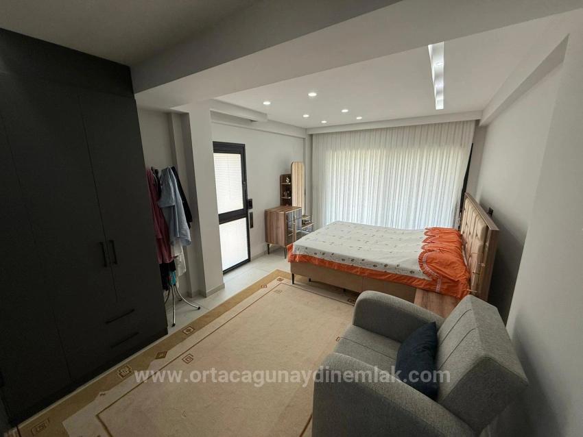 Günaydın Real Estate Bietet Eine Ultra-Luxuriöse, Freistehende Triplex-Villa Mit 6+1 Schlafzimmern Und Privatem Pool In Çaylı An.