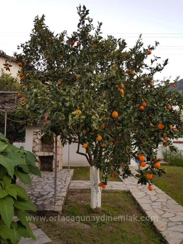 Günaydın Real Estate Bietet Eine 2+1 Villa Mit Pool Auf Einem 1.357 M² Großen Grundstück In Dalyan Zum Verkauf An.