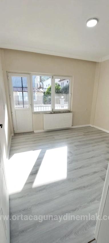 Zum Verkauf Von Günaydın Real Estate: 316 M² Großes Grundstück Mit Einem 2-Stöckigen Haus.