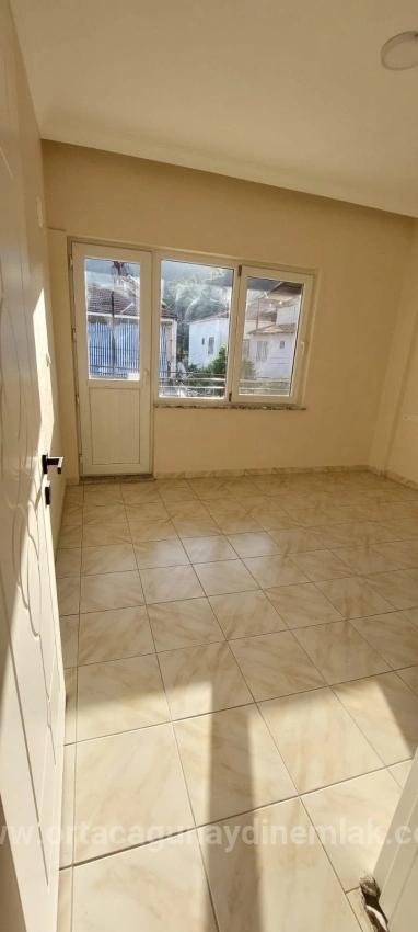 Zum Verkauf Von Günaydın Real Estate: 316 M² Großes Grundstück Mit Einem 2-Stöckigen Haus.