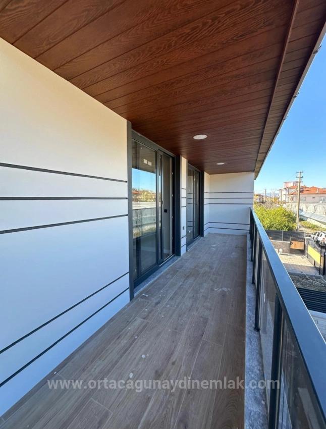 Günaydın Real Estate Bietet Eine Luxuriöse Duplex-Villa (4+1 Zimmer) In Yerbelen Zum Verkauf An.