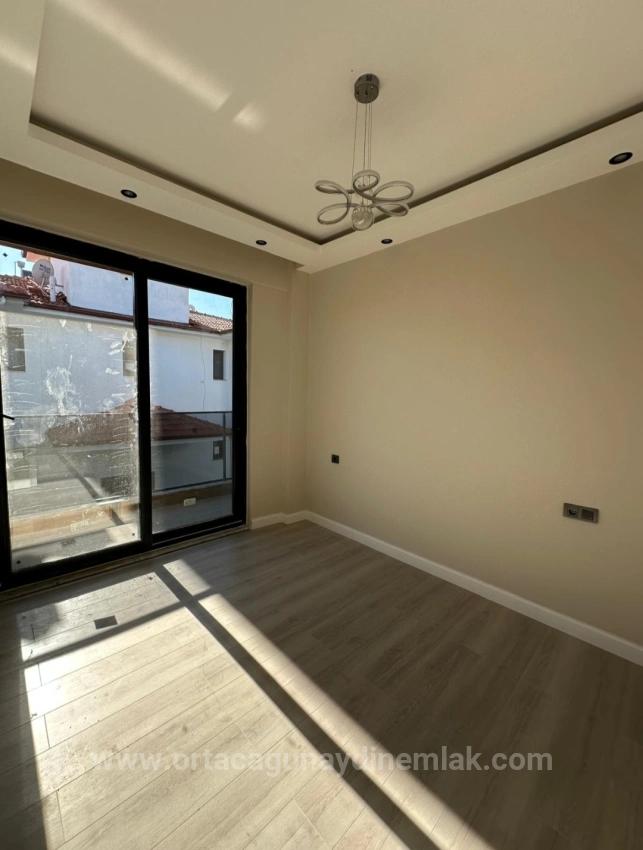 Günaydın Real Estate Bietet Eine Luxuriöse Duplex-Villa (4+1 Zimmer) In Yerbelen Zum Verkauf An.