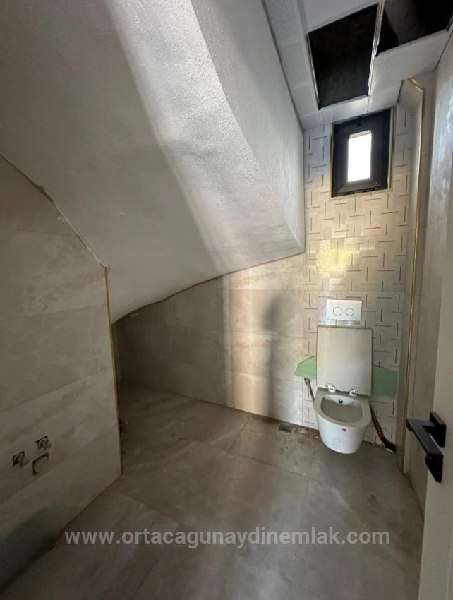 Günaydın Real Estate Bietet Eine Luxuriöse Duplex-Villa (4+1 Zimmer) In Yerbelen Zum Verkauf An.