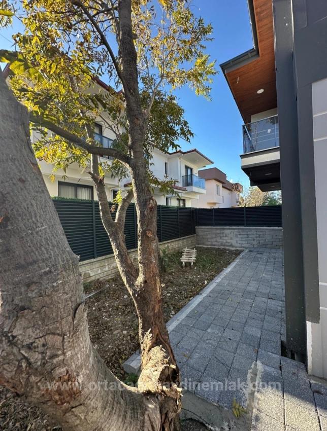 Günaydın Real Estate Bietet Eine Luxuriöse Duplex-Villa (4+1 Zimmer) In Yerbelen Zum Verkauf An.