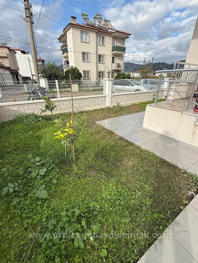 Günaydın Real Estate Bietet Eine Geräumige 85 M2 Große 2+1-Wohnung Zum Verkauf In Çaylı.