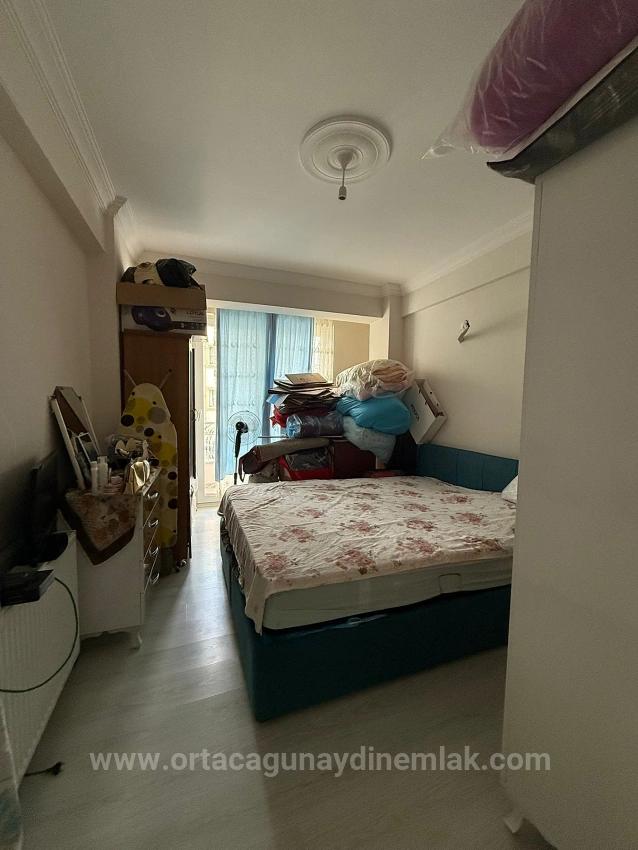 Günaydın Real Estate Bietet Eine Geräumige 85 M2 Große 2+1-Wohnung Zum Verkauf In Çaylı.