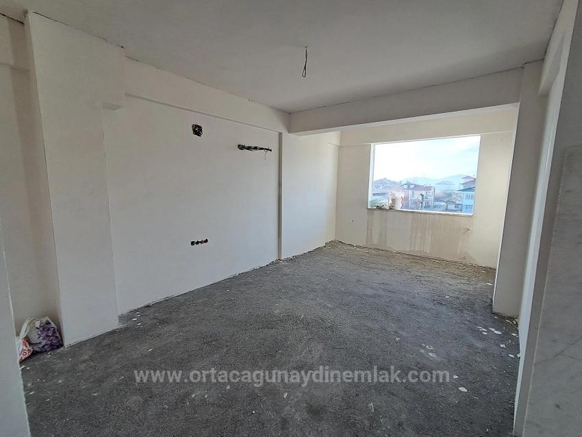 Geräumige 2+1-Wohnung Zum Verkauf Im Stadtteil Ortaca Karaburun