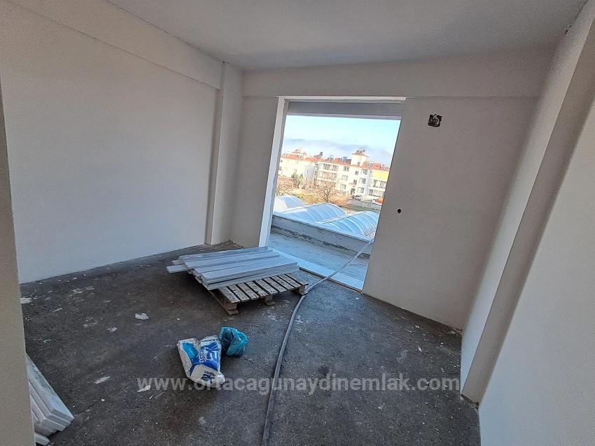 Geräumige 2+1-Wohnung Zum Verkauf Im Stadtteil Ortaca Karaburun