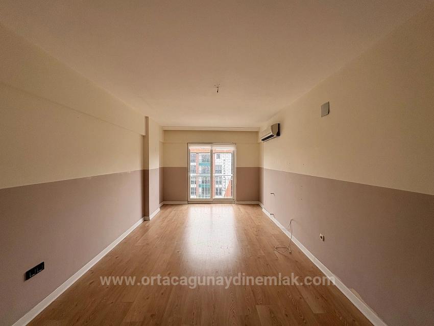 Geräumige 3+1-Wohnung Zum Verkauf Im Stadtteil Cumhuriyet, Ortaca, Muğla.