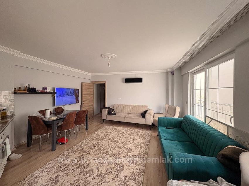 Muğla Ortaca Terzialiler Mah. Geräumige 2+1-Gelegenheitswohnung Zum Verkauf