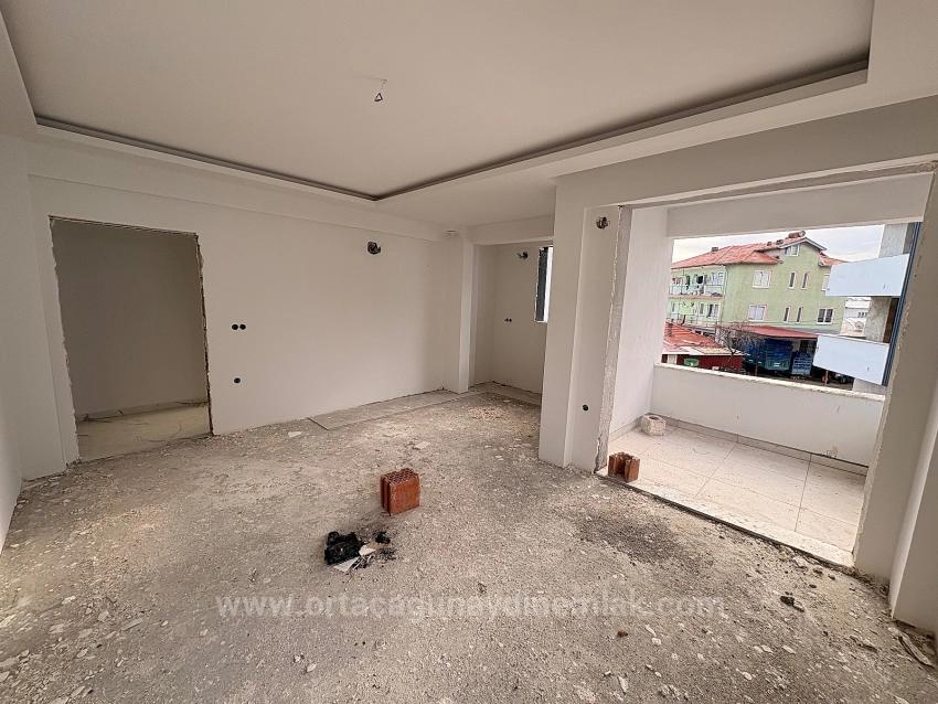 Geräumige 2+1-Wohnung Zum Verkauf Im Stadtteil Karaburun, Ortaca, Muğla.