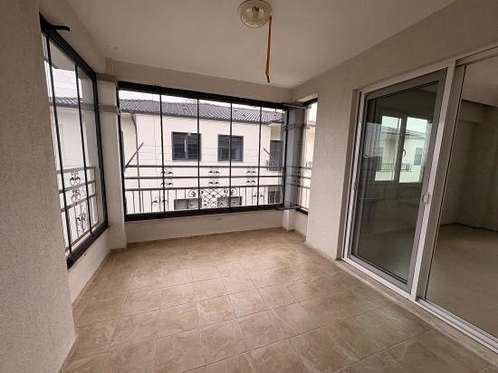 3+1-Zimmer-Wohnung Mit Geschlossener Küche Im Stadtteil Ortaca Beşköprü Zu Verkaufen.