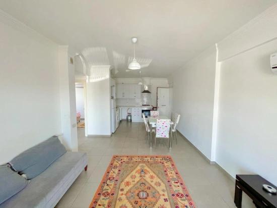 Möblierte 2+1 Geräumige Wohnung Zum Verkauf In Ortaca Karaburun