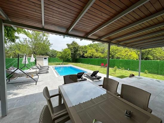 Möblierte 2+1-Zimmer-Villa Zur Miete In Dalyan Archers