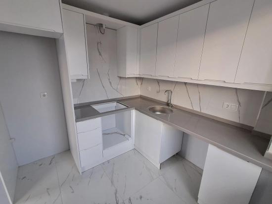 2+1 Wohnung Mit Versteckter Küche Zum Verkauf In Karaburun Von Günaydın Real Estate