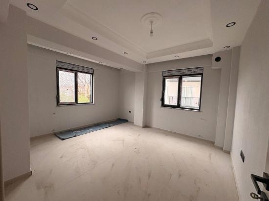 2+1-Zimmer-Wohnung Mit Geschlossener Küche Im Viertel Terzialiler, Ortaca, Muğla Zu Verkaufen.