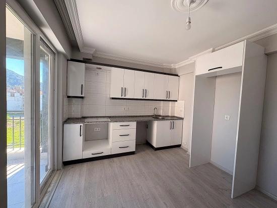 Geräumige 2+1-wohnung Zur Miete Im Viertel Çaylı, Ortaca, Muğla.