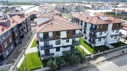 1+1-Apartment Zum Verkauf In Ortaca Karaburun, In Einer Anlage Mit Pool