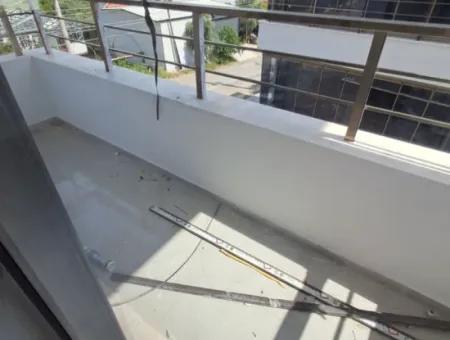 Ortaca Karaburunda Geräumige Zero 2 1 Wohnung Zu Vermieten