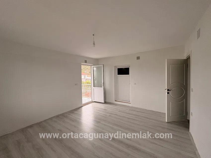 4+1-Zimmer Appartement Zu Vermieten in Gölbaşı Bz. Ortaca - 165 m²