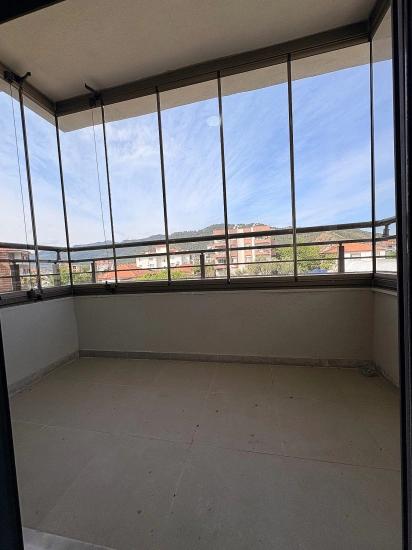 Großzügige, Möblierte 1+1-wohnung Im Stadtteil Ortaca Karaburun Zu Verkaufen.