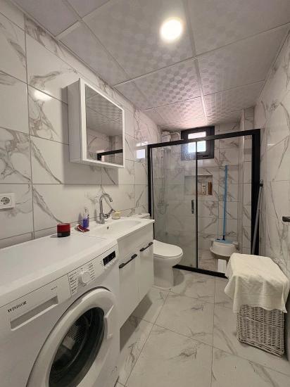 Großzügige, Möblierte 1+1-wohnung Im Stadtteil Ortaca Karaburun Zu Verkaufen.