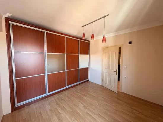 In Ortaca Terzilailer 3+1 Zu Vermietende Wohnung, Abgeschlossene Küche, Straße Oben