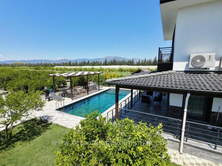 Farmhouse And Land For Sale In Dalyan Eskiköy, 14 Acres