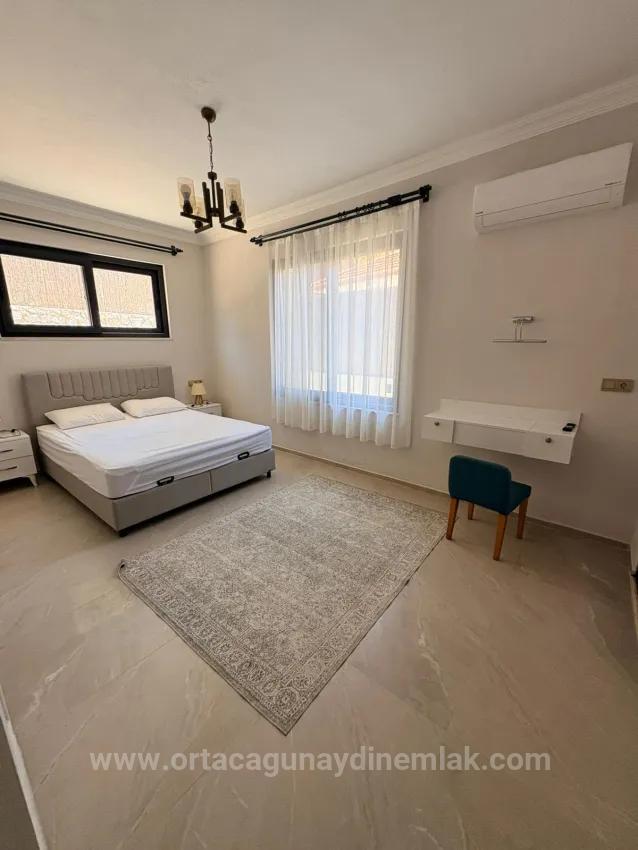 Tepearası Neighbourhood's 4+1 Detached Pool Villa