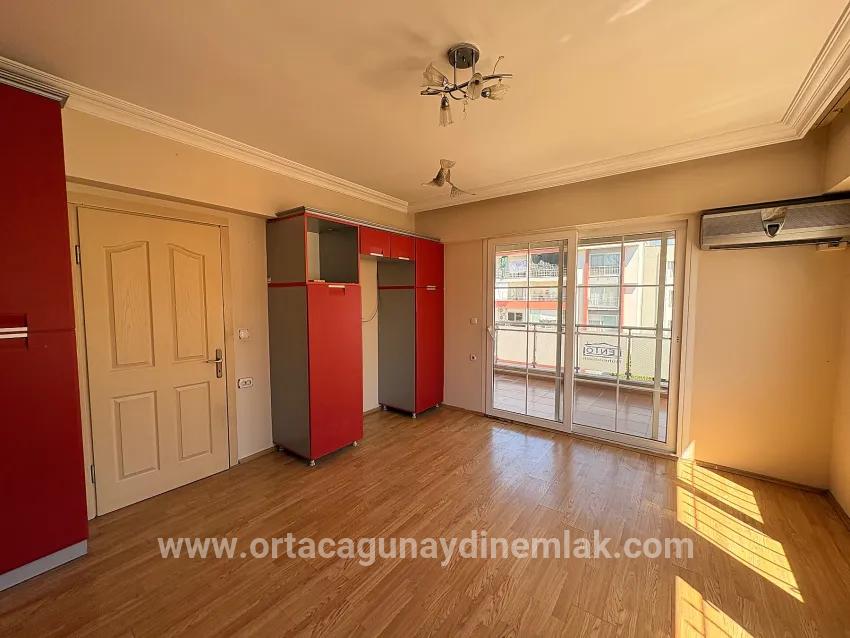 3+1 Bedroom Apartment For Rent in Terzialiler Nbh. Ortaca - 165 m²