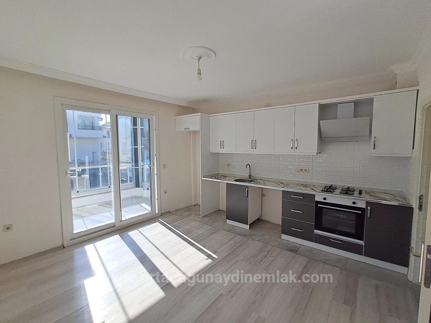 1+1 Apartment With Glass Balcony In Ortaca Karaburun