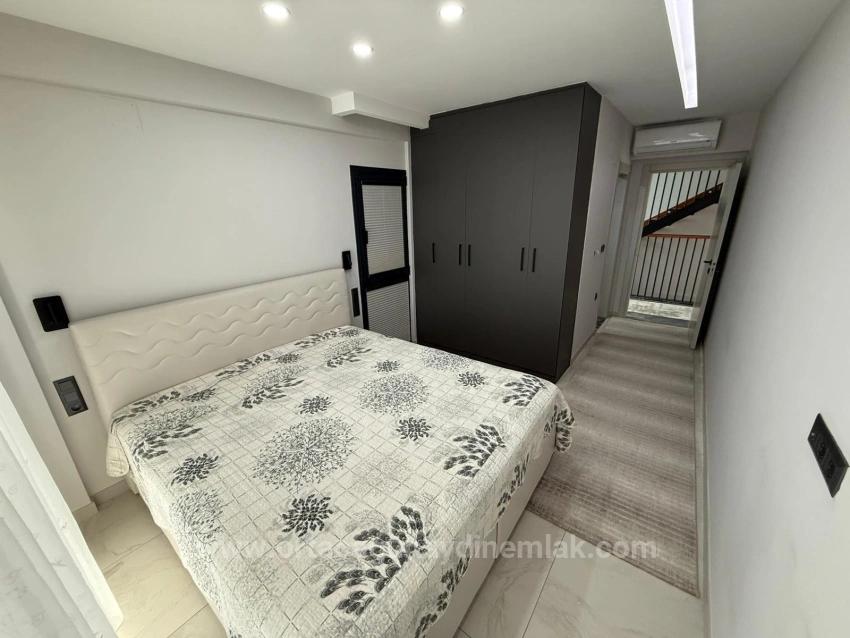 Günaydın Real Estate Offers An Ultra-Luxury Triplex 6+1 Detached Villa With A Private Pool In Çaylı.