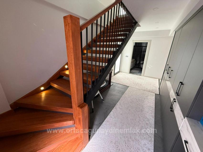 Günaydın Real Estate Offers An Ultra-Luxury Triplex 6+1 Detached Villa With A Private Pool In Çaylı.